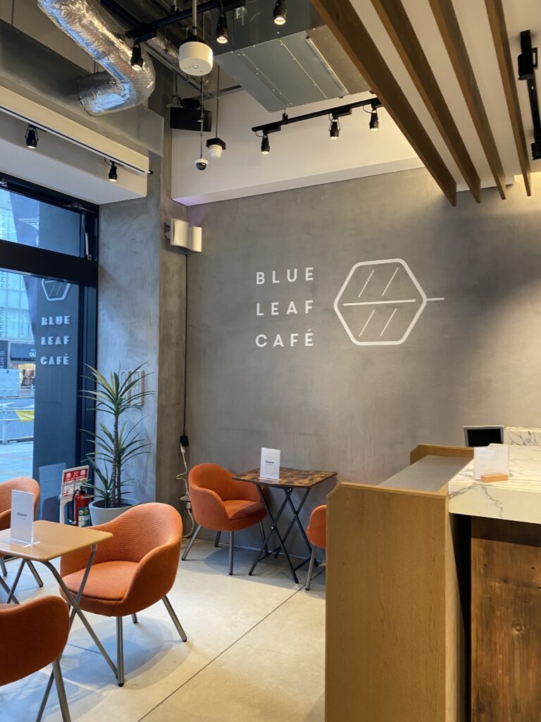 BLUE LEAF CAFÉ　　店内